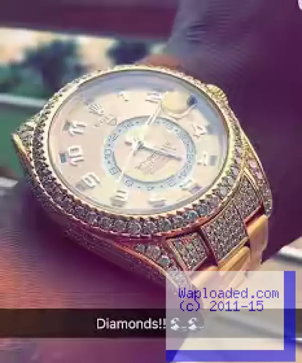 Wizkid Wants You To See His Diamond Rolex Wristwatch